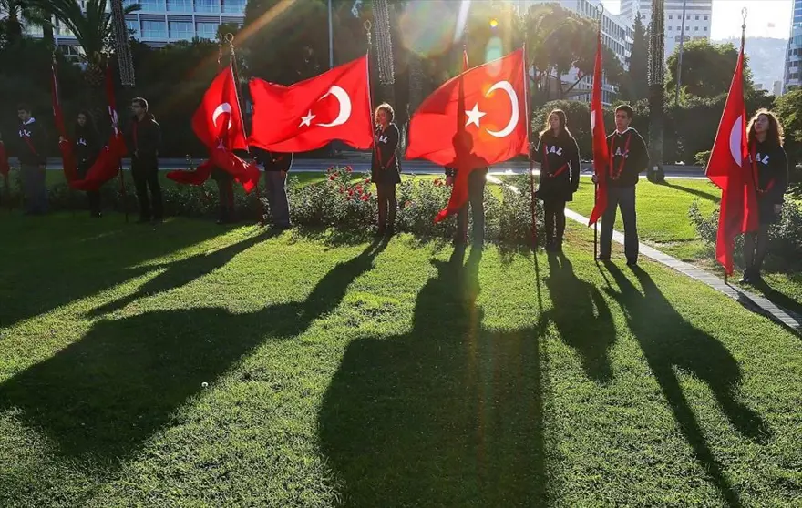 Öğretmenler Günü ne zaman, bu yıl hangi güne denk geliyor? İşte Öğretmenler Günü'nün tarihçesi 1