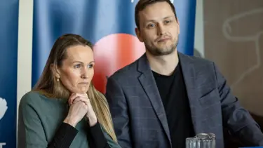 Grönland'da sürpriz seçim: Trump tehdidi iktidarı değiştirdi