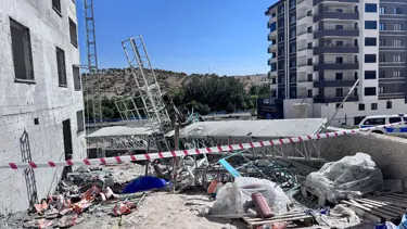 Gaziantep'te üzerine vinç düşen işçi hayatını kaybetti