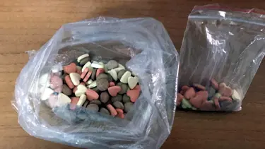 Köpek vitaminlerini "uyuşturucu hap" diye satmışlar