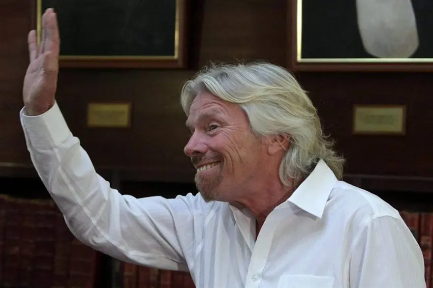 Milyarder işadamından uzay turizmi için önemli adım 11