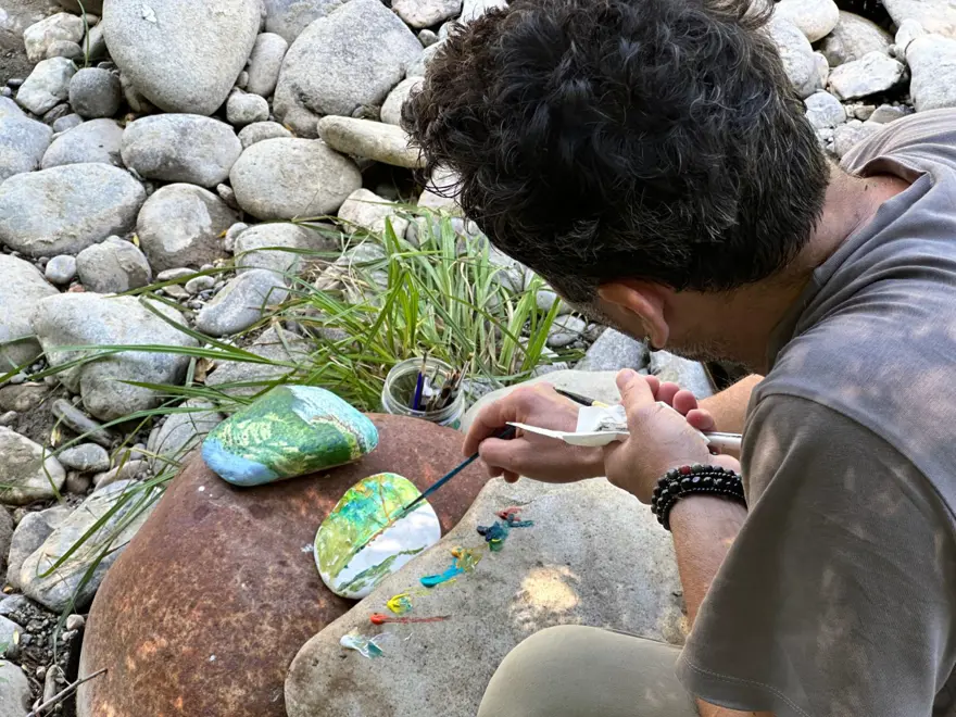 Munzur Vadisi’nden topladığı taşları sanat eserine dönüştürüyor 4