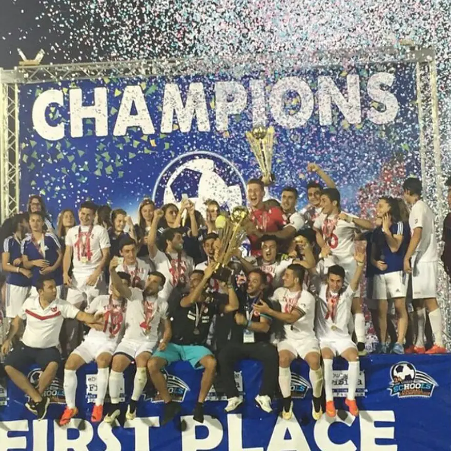 Arda Turan'ın 15 milyon euroluk malikanesi 218 Arda Turan'ın 15 milyon euroluk malikanesi 218