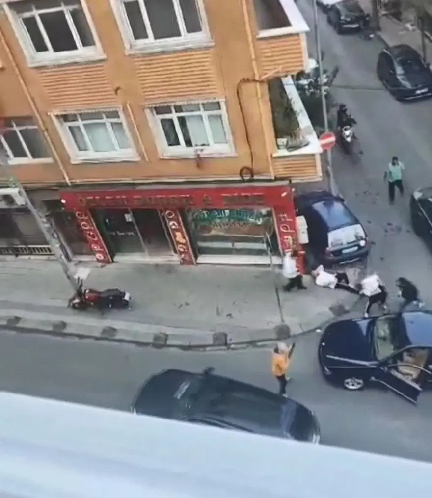 İstanbul'da park yeri kavgası: Pompalı tüfekle dehşet saçtı 1 İstanbul'da park yeri kavgası: Pompalı tüfekle dehşet saçtı 1