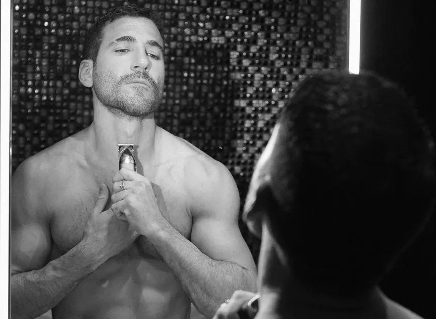 Kaan Yıldırım'dan ayrılan Hande Erçel'e Miguel Angel Silvestre'den yakın takip 3