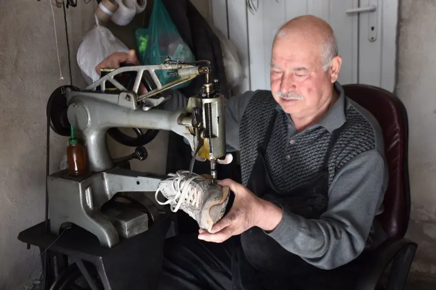 20 yaşında çırak olarak devraldı, 45 yıldır bu işi yapıyor: "Biz babamızdan bu şekilde öğrendik" 5