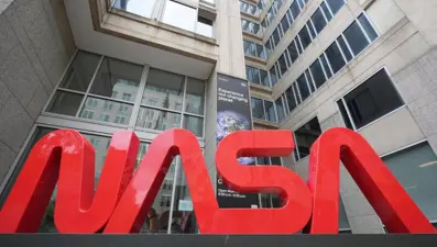 Emektar astronotlar tepkili: "NASA'yı kurtarmak için çok geç olabilir"