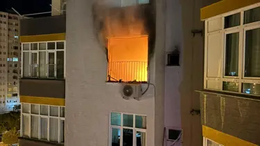 Adana'da apartmanda yangın paniği