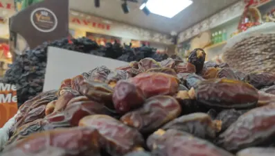 Hurma tezgahta yerini aldı: Fiyatı cinsine göre değişiyor