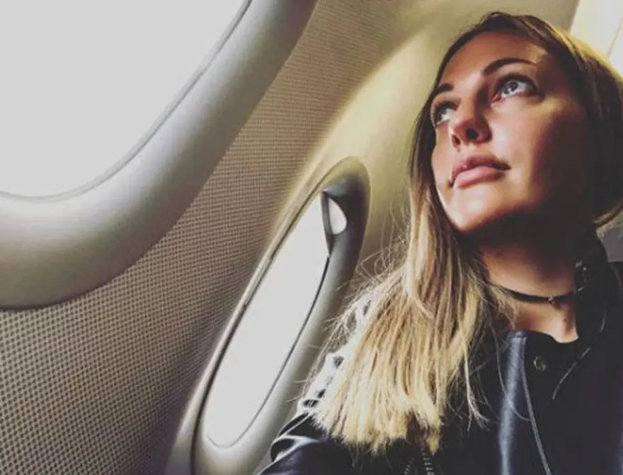 Uçakta rahatsızlanan Meryem Uzerli hastaneye kaldırıldı 7