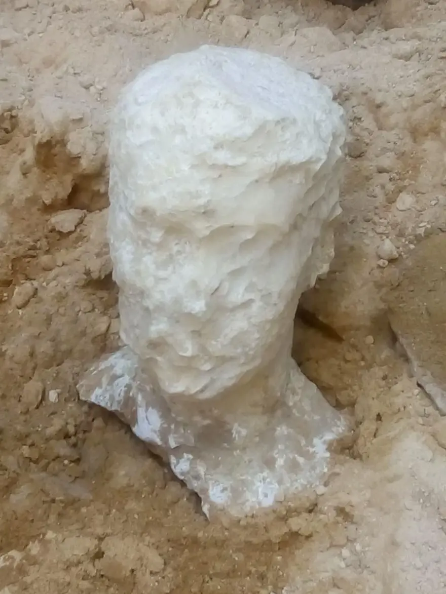 Büyük İskender'e ait olduğu düşünülen 2500 yıllık lahit açıldı 9