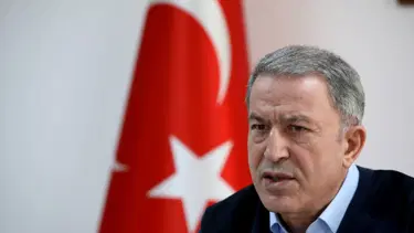 Bakan Akar: 200'ü aşkın rejim hedefi ağır ateş altına alındı