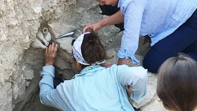 'Myra Antik Kenti'nde yerin 10 metre altında inanılmaz bir tarih yatıyor'