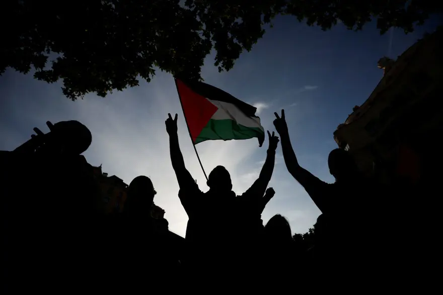 Dünyanın dört bir yanında Refah saldırısına karşı protesto Dünyanın dört bir yanında Refah saldırısına karşı protesto