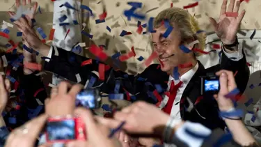 Hollanda aşırı sağa kayıyor