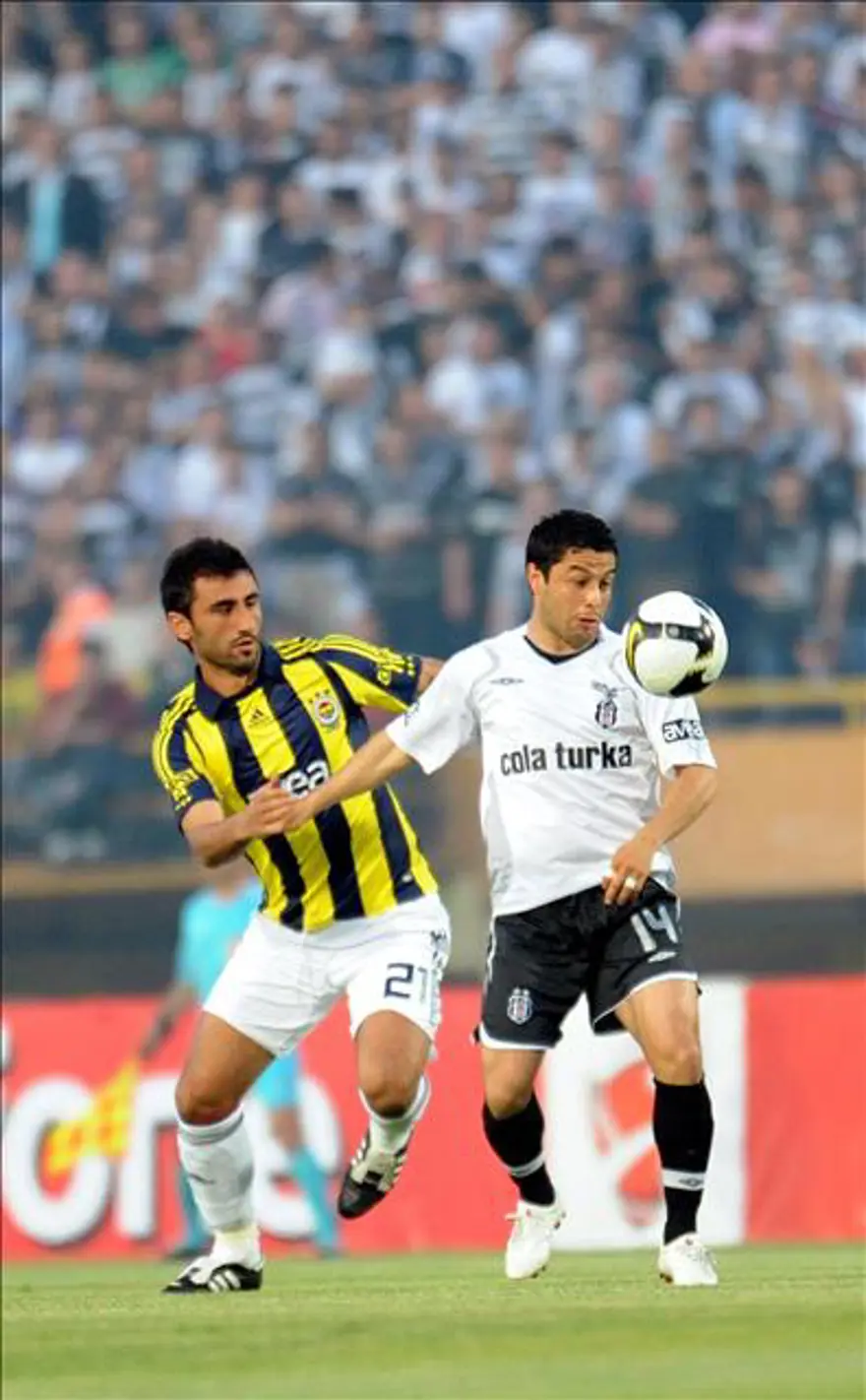 Beşiktaş: 4 - Fenerbahçe: 2 28 Beşiktaş: 4 - Fenerbahçe: 2 28