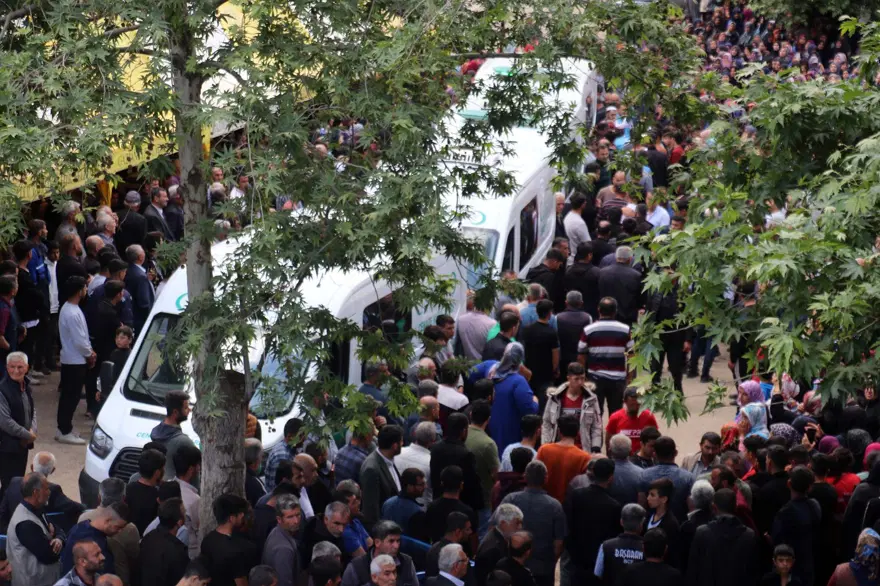 Gaziantep'teki katliam gibi kazada ölenlere veda 5