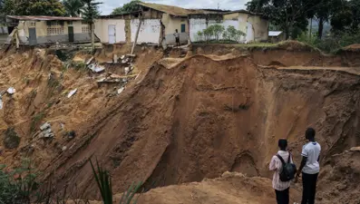 Kongo'da heyelan:  En az 100 işçi madende mahsur kaldı