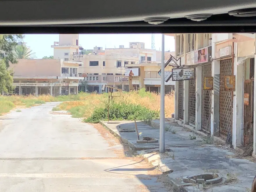 Gazeteciler 45 yıldır kapalı olan Maraş’a girdi 7