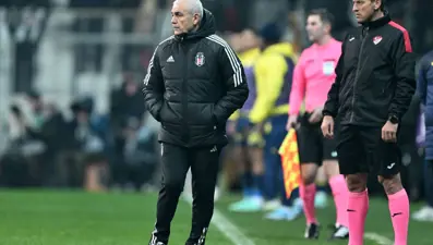 Rıza Çalımbay 18 yıl sonra çıktığı ilk derbisinde mağlup oldu