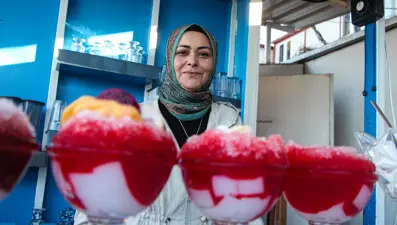 Ev kadınıydı, eşi hastalanınca iş kadını oldu: 25 kişiye iş imkanı sağlıyor