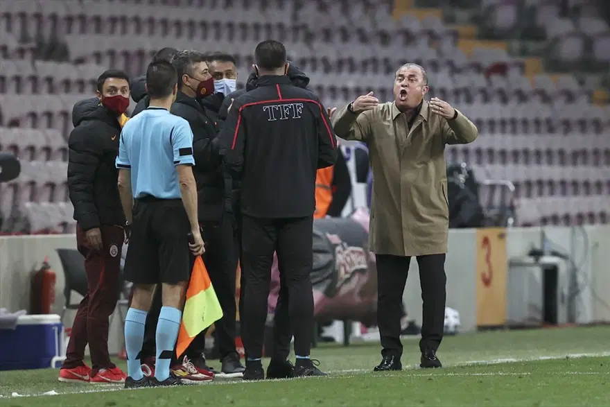 Galatasaray ve Fenerbahçe kazandı, zirve yarışı kızıştı 23
