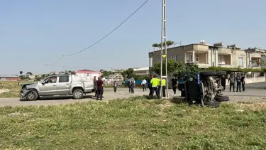 Siirt'te zırhlı polis aracı ile kamyonet çarpıştı: 5'i polis 6 yaralı