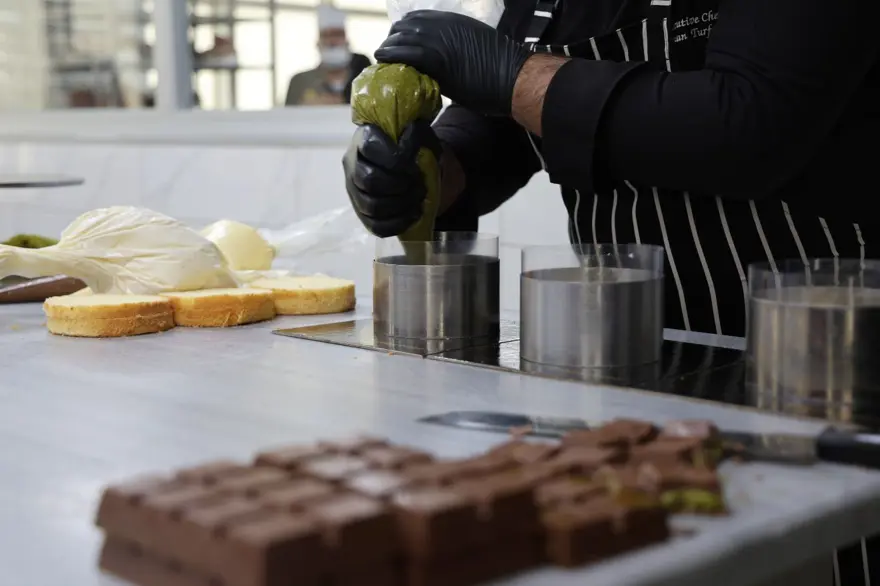 Dubai çikolatasından sonra Dubai pastası çıktı: 10 gündür üretiyoruz 4