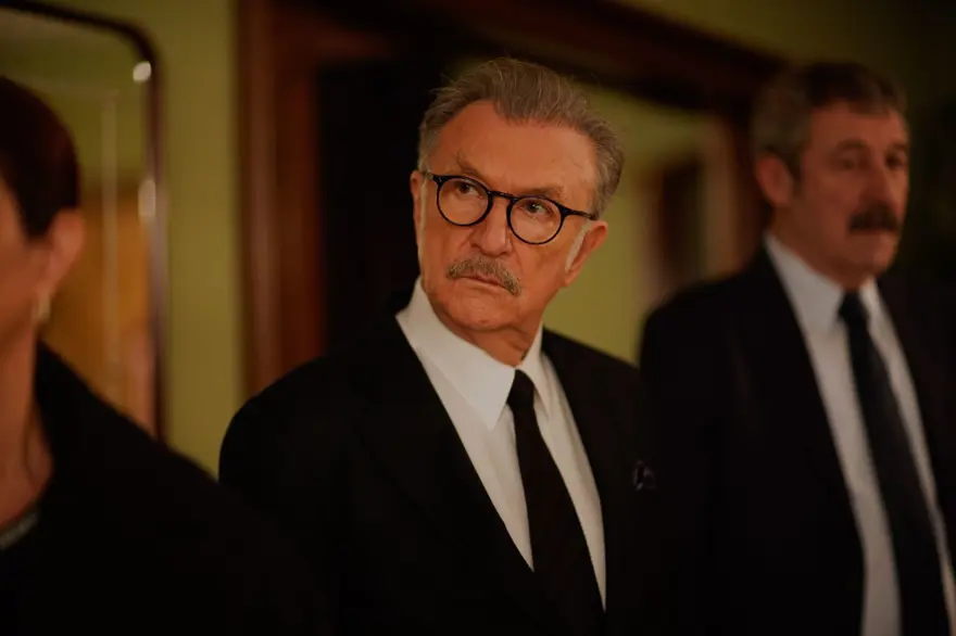 Sakla Beni'nin Kont Ziya'sı Yalı Çapkını'nda: Halis Korhan'la bir arada 