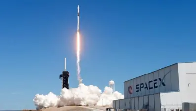 Musk'a kötü haber: NASA, Ay misyonu için SpaceX'i gözden çıkardı