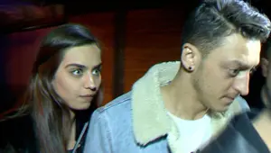 Mesut Özil'in koruma krizi