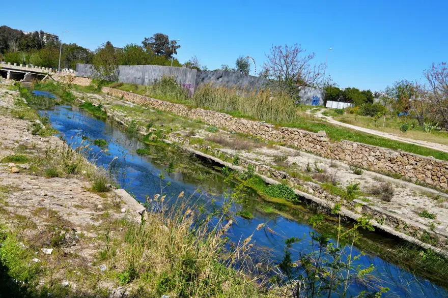 "BU YÜZYILIN BELLASI: PLASTİK KİRLİLİĞİ" 4