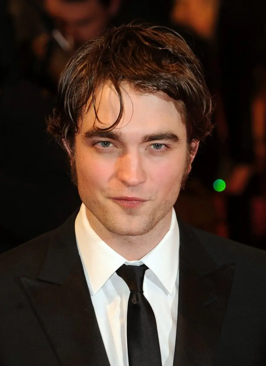Robert Pattinson corona virüse yakalandı (Robert Pattinson kimdir, hangi filmlerde oynadı) 4 Robert Pattinson corona virüse yakalandı (Robert Pattinson kimdir, hangi filmlerde oynadı) 4