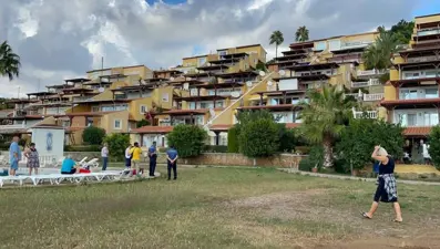 Antalya’dakiyazlık sitede şüpheli ölüm