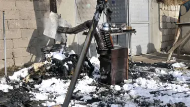 Kış günü bir çocuk daha çadırda yandı