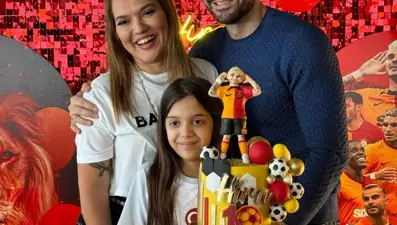 Demet Akalın'ın kızı Hira'nın el bilekleri kırıldı