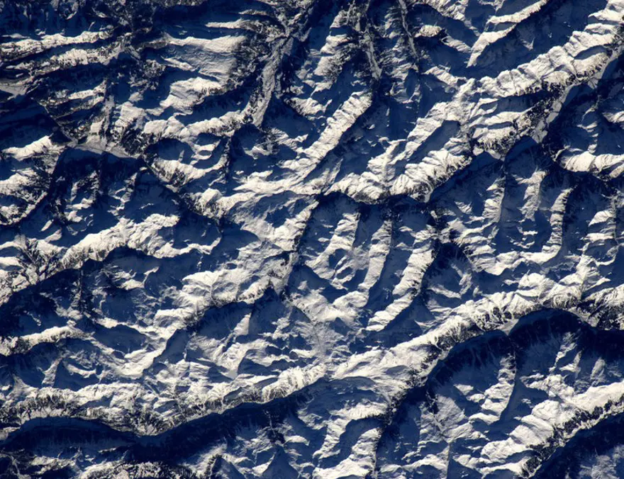 Çok uzaklardan Dünya 14