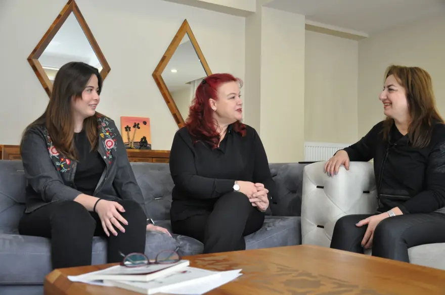 1 yılda kanseri yendi: Mücadelesini sanat eserine dönüştürdü 1 yılda kanseri yendi: Mücadelesini sanat eserine dönüştürdü