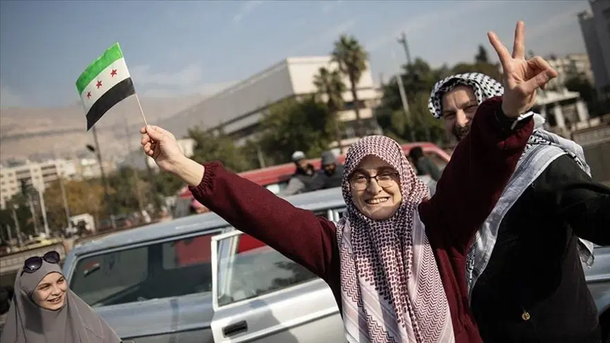 Uluslararası krizlerin arabulucu ülkesi: Türkiye 10 Uluslararası krizlerin arabulucu ülkesi: Türkiye 10