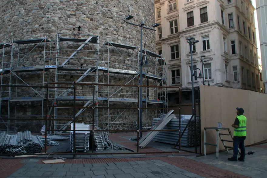 Galata Kulesi'nde restorasyon ebabil kuşlarının yuvaları nedeniyle ertelendi 21