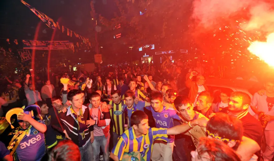 Her yer sarı lacivert 27