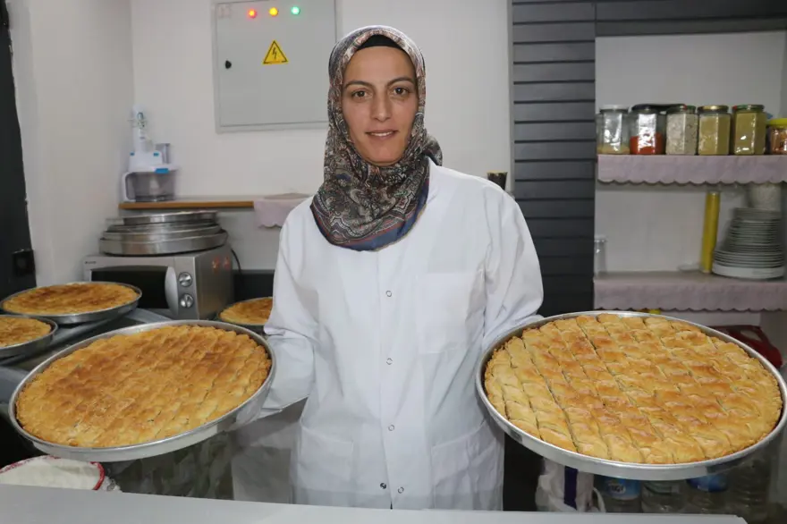 Bayrama 1 hafta kala yoğunluk başladı: Siparişlere yetişmeye çalışıyorlar 2