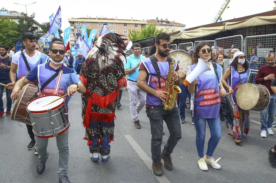Bakırköy'de 1 Mayıs coşkusu 51