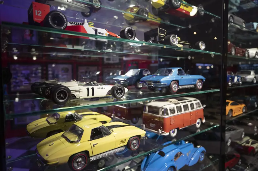 Klasik otomobil ve motosiklet müzesi Key Museum tarihe ışık tutuyor 36