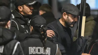 CHP'li belediye başkanı Rıza Akpolat'a görevden uzaklaştırma |İstanbul Valiliği: Belediye başkan vekili seçimi 23 Ocak Perşembe yapılacak