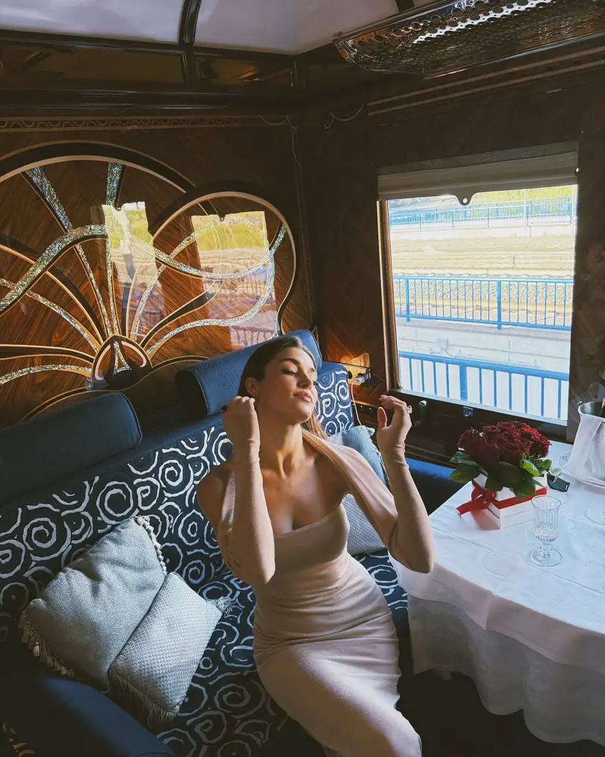 Hande Erçel'den Roma-Paris treninden yeni kareler 4