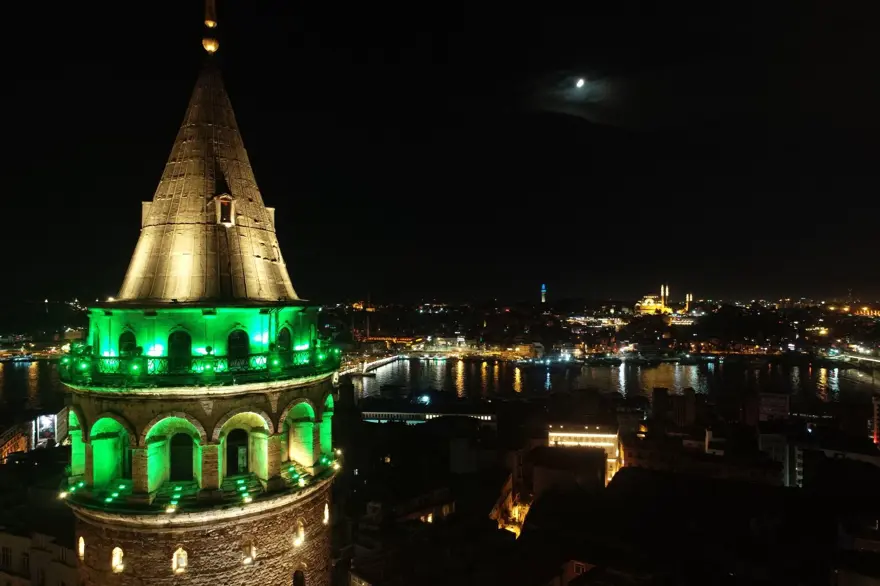 İstanbul "serebral palsi" için yeşile büründü 1