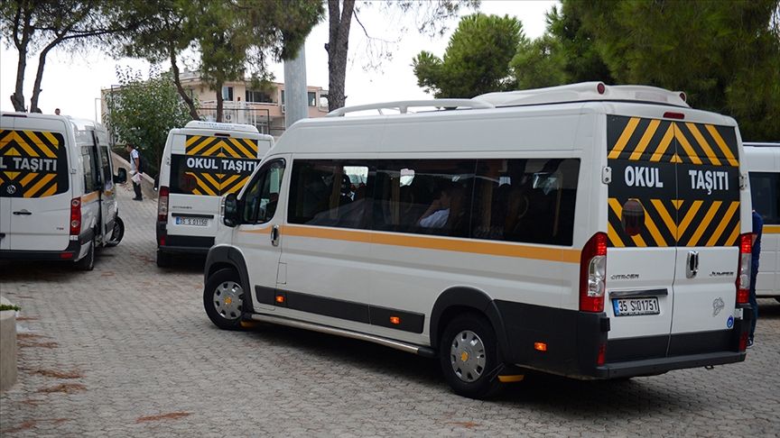 Okul servisi ve toplu taşımada yeni dönem: Bugünden itibaren zorunlu oluyor