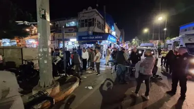 Mersin'de ticari araçla motosiklet çarpıştı: İki yaralı