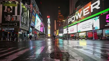 New York'ta şirketler, ofise dönüşü hızlandırdı